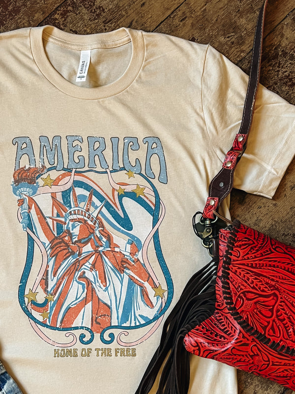 AMERICA HOME OF THE FREE Graphic Tee - Natural